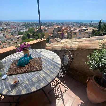 Montebello - Terrasse Et Vue 滨海卡涅