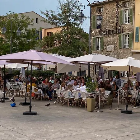 Montebello - Terrasse Et Vue